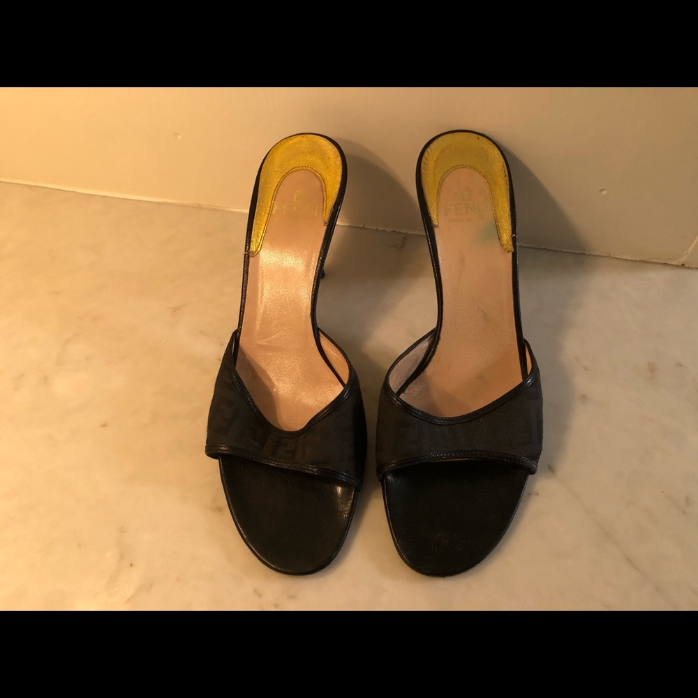 Fendi - Kitten heel
